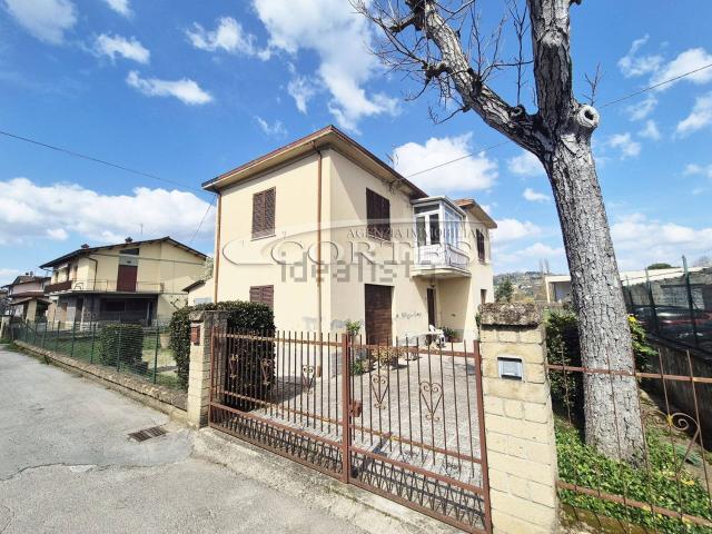 Villetta indipendente in vendita di 115 m² in Via Servitelle