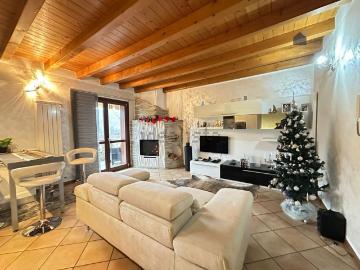 Case e ville in vendita di 115 m² in Via Tormini, 72