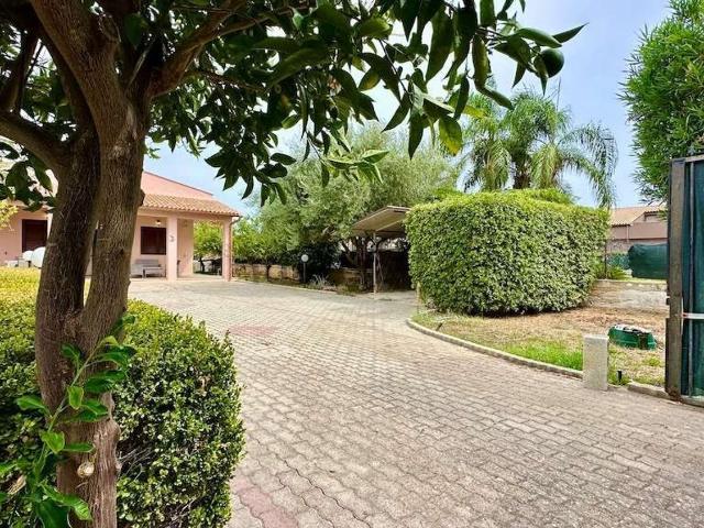 Case e ville in vendita di 115 m² in Viale Augusto