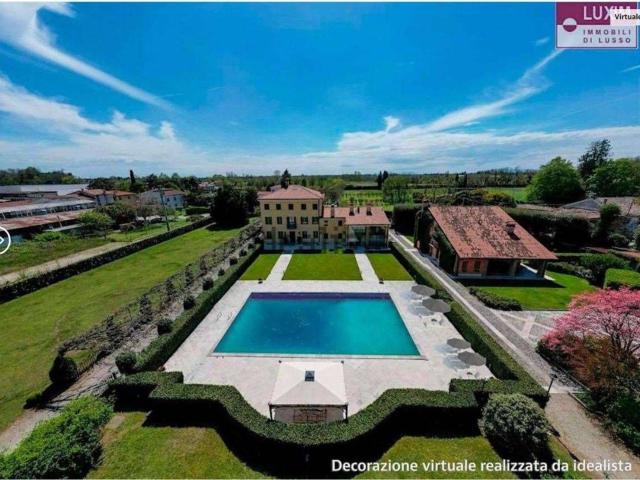 Case e ville in vendita di 1165 m²