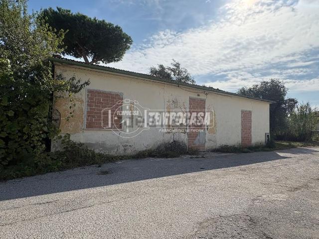 Case e ville in vendita di 116 m² in Via Aurelia Sud