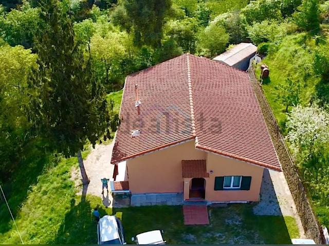Case e ville in vendita di 116 m² in Via Santuario, 125
