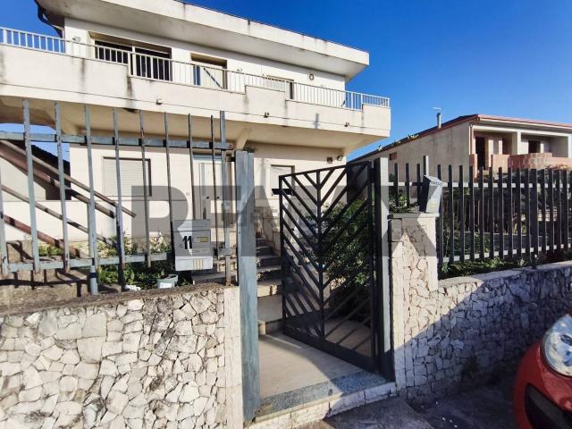 Case e ville in vendita di 116 m² in Via Perù, 11