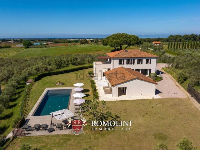 Case e ville in vendita di 1173 m²