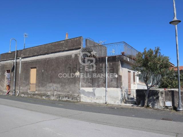 Case e ville in vendita di 117 m² in Via Ingegnere, 10