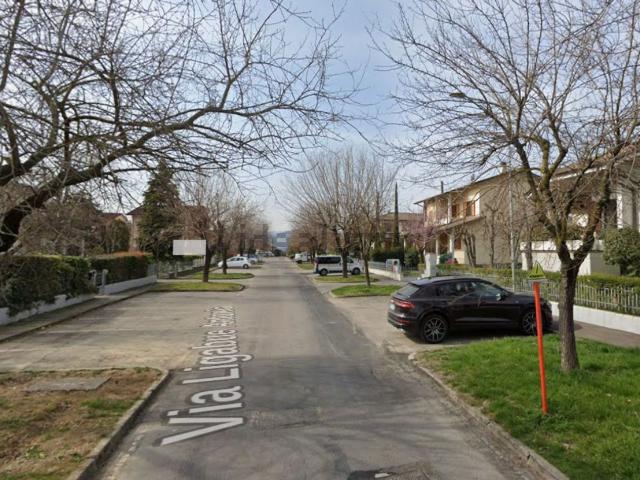 Case e ville in vendita di 117 m² in Via Ligabue Antonio