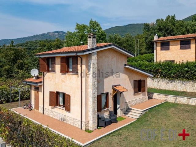 Case e ville in vendita di 117 m² in Borgo san pietro