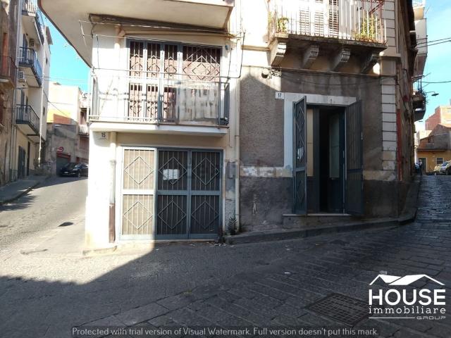 Case e ville in vendita di 118 m² in Via San Teresa