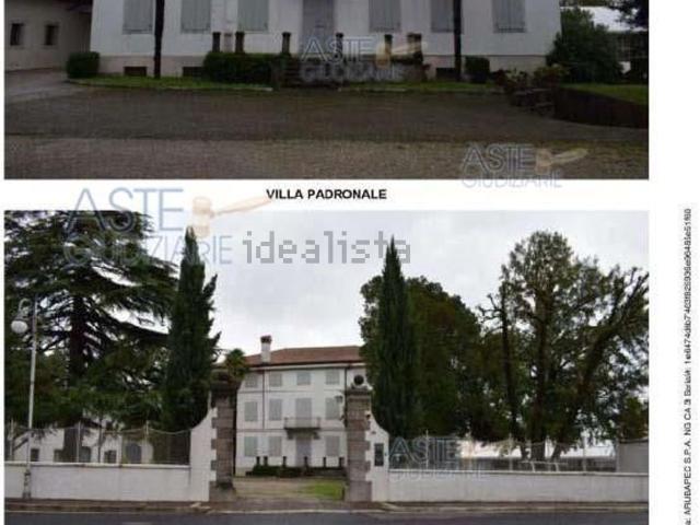 Case e ville in vendita di 1194 m² in Via Dante Alighieri, 69