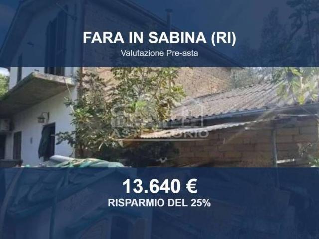 Case e ville in vendita di 119 m² in Via Carlo Magno, 7