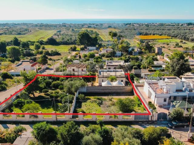 Case e ville in vendita di 119 m² in Via dell&apos Agrifoglio