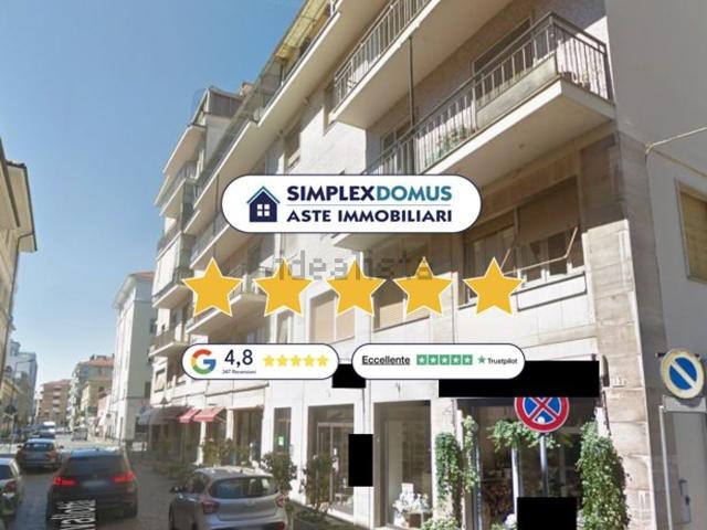 Case e ville in vendita di 119 m² in Via Felice Cavallotti
