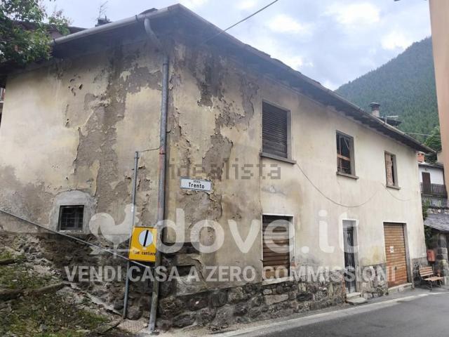 Case e ville in vendita di 119 m² in Piazza Trento, 2