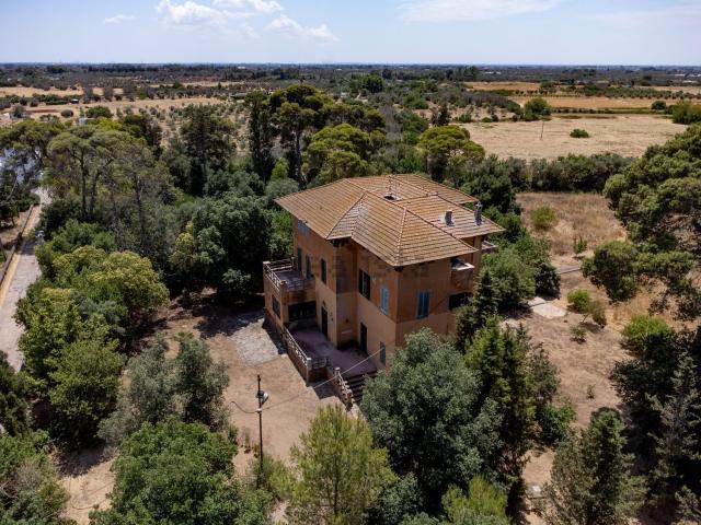 Case e ville in vendita di 1200 m² in Contrada San Filio Saetta