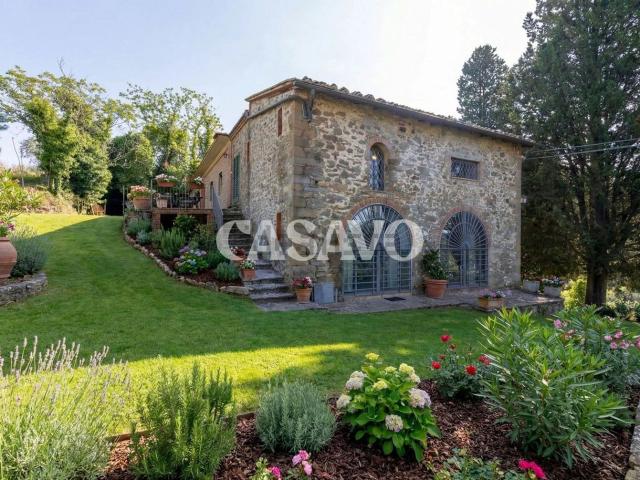 Case e ville in vendita di 1200 m² in Via le Convertoie