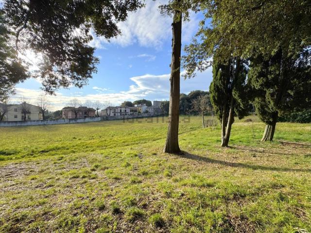 Case e ville in vendita di 1200 m² in Via Principe Spada