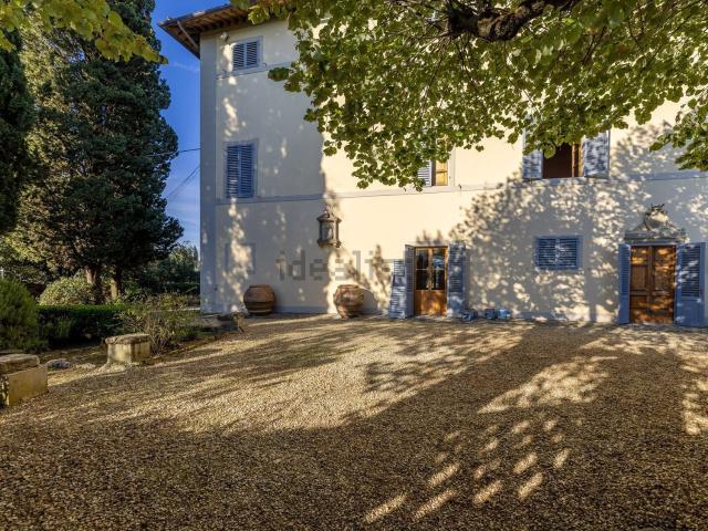 Case e ville in vendita di 1200 m² in Via Vicinale di Poggio Secco