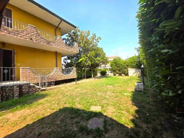 Case e ville in vendita di 120 m²
