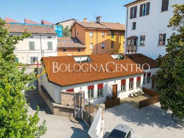 Case e ville in vendita di 120 m² in Via Antonio Bertoloni