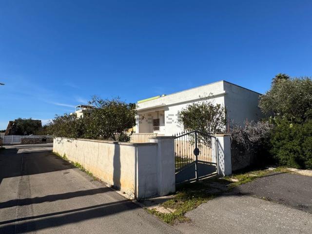 Case e ville in vendita di 120 m² in Via Attendolo, 2