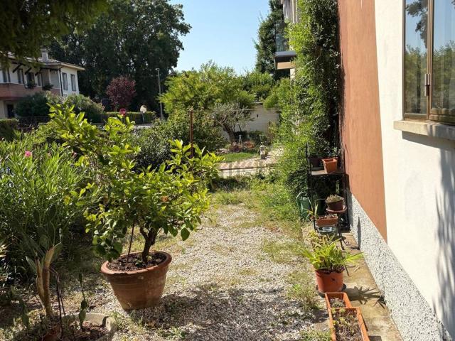 Case e ville in vendita di 120 m² in Via Guasti