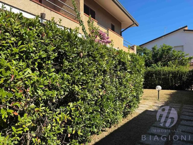 Case e ville in vendita di 120 m² in Via delle Vignette, 19