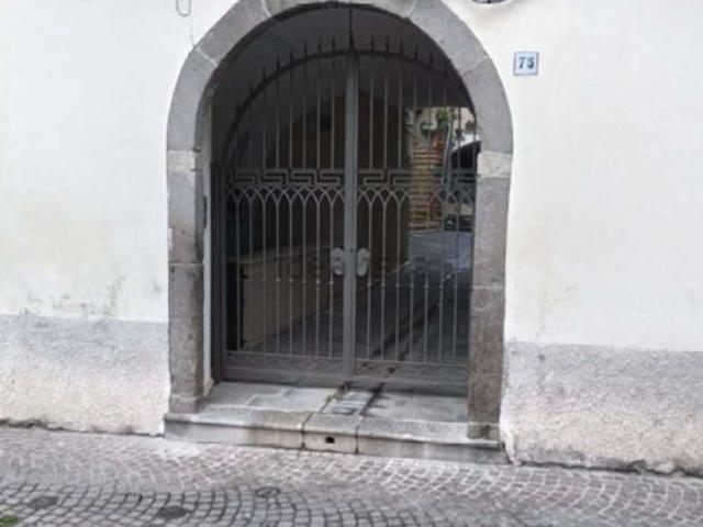 Case e ville in vendita di 120 m² in Via Floriano del Zio