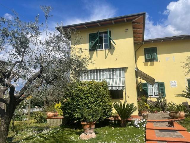 Case e ville in vendita di 120 m² in Via Larga, 23