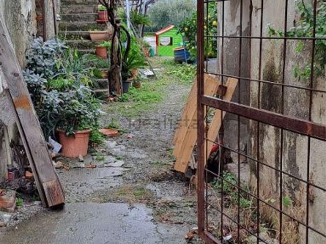 Case e ville in vendita di 120 m² in Via Luigi Fulci