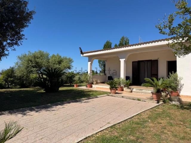 Case e ville in vendita di 120 m² in Via Mirabella, 62