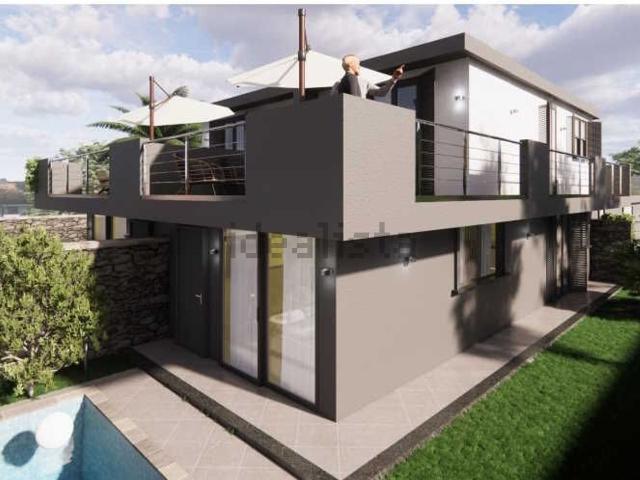 Case e ville in vendita di 120 m² in Via nizzeti