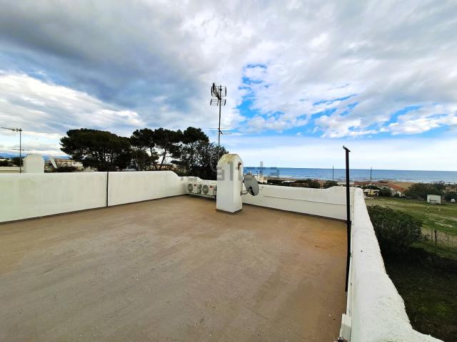 Case e ville in vendita di 120 m² in Via San Felice Circeo