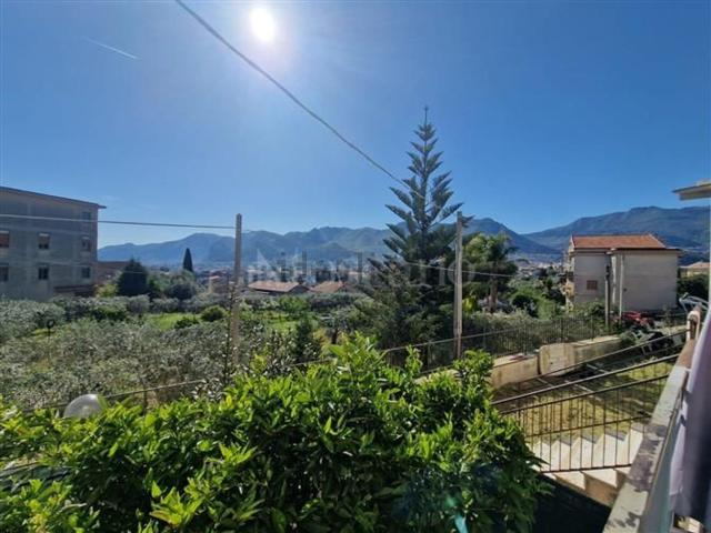 Case e ville in vendita di 120 m² in Via Santicelli