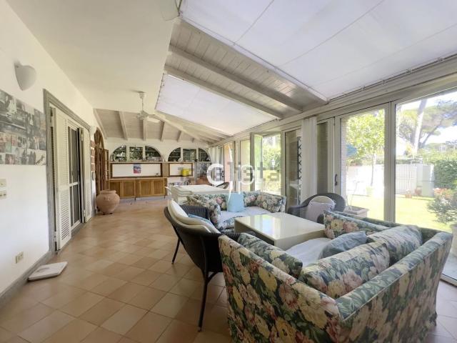 Case e ville in vendita di 120 m² in Via Portovenere