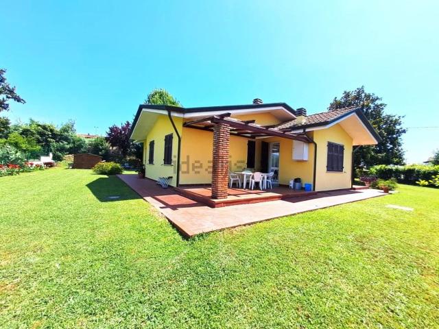 Case e ville in vendita di 120 m² in Via Ricortola