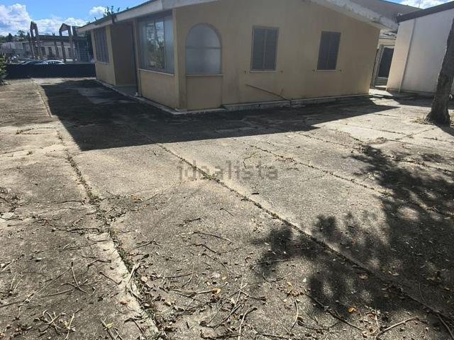 Case e ville in vendita di 120 m² in Via Vincenzo Cimato, 2