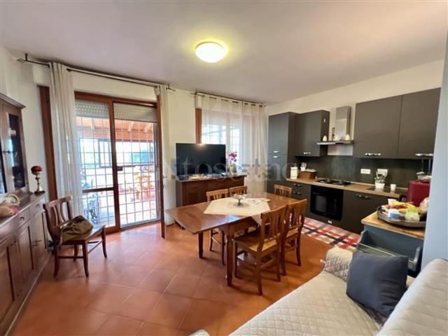 Case e ville in vendita di 120 m² in Viale di Castel San Giorgio