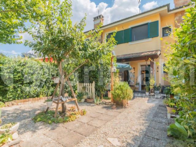 Villetta a schiera in vendita di 120 m² in Viale Giuseppe Verdi
