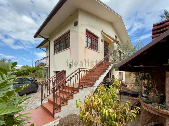 Case e ville in vendita di 120 m² in Contrada Torre Marino