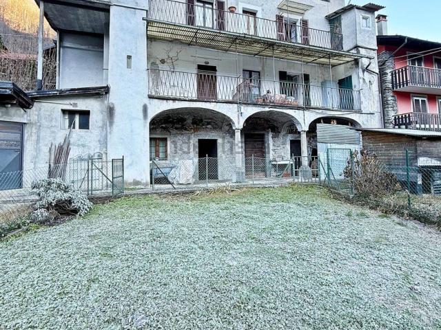 Case e ville in vendita di 120 m² in Frazione Brugarolo, 38
