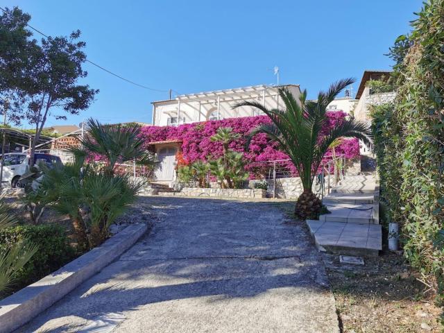 Case e ville in vendita di 120 m² in Località Magazzini