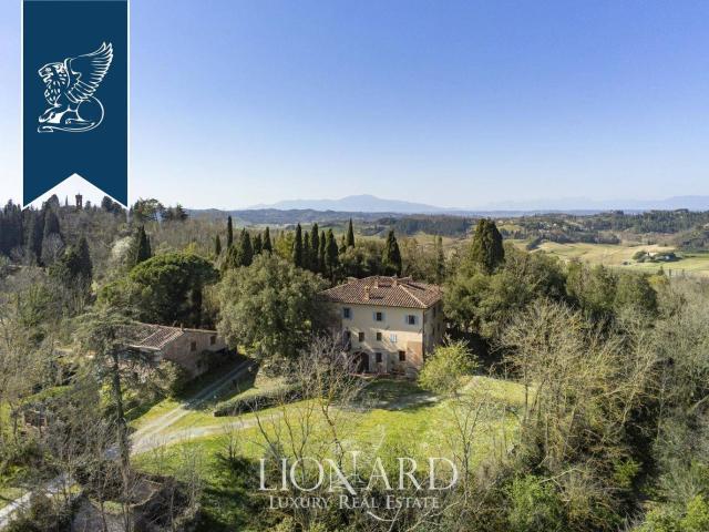 Case e ville in vendita di 1215 m²