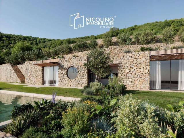 Case e ville in vendita di 121 m² in Via Cornice dei Due Golfi