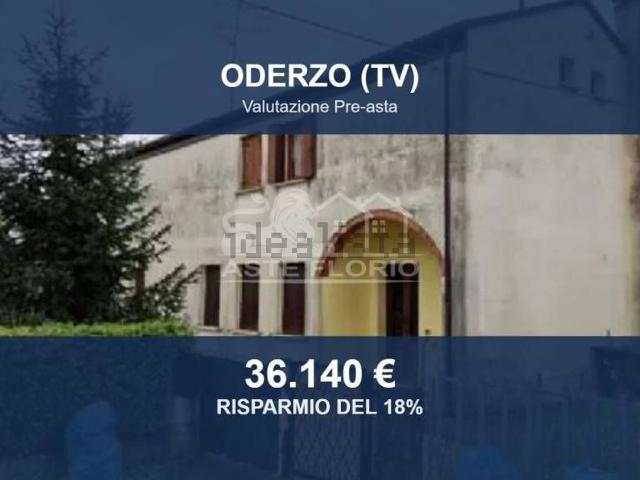 Case e ville in vendita di 121 m² in Via le Basse