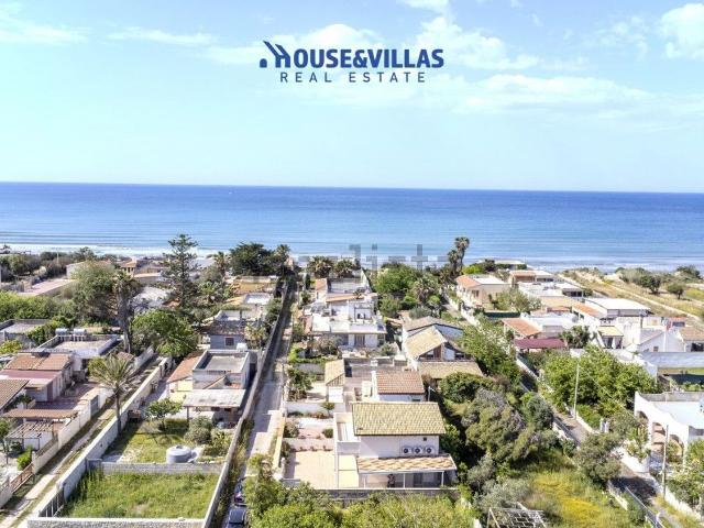 Case e ville in vendita di 121 m² in Viale Salerno