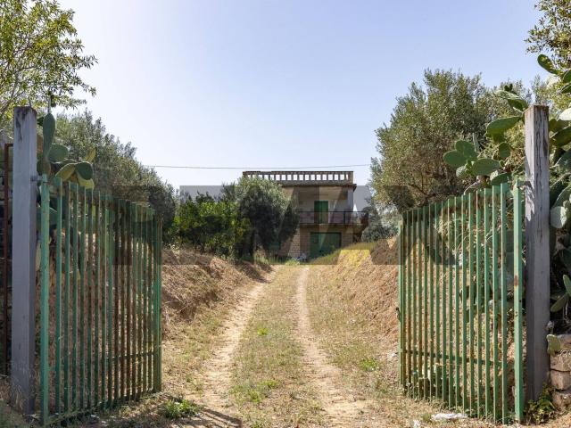 Case e ville in vendita di 121 m² in Strada Provinciale 33