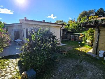 Case e ville in vendita di 122 m²