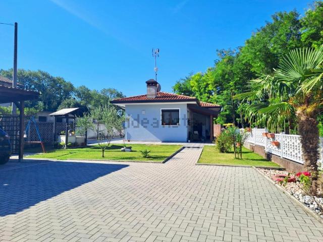 Case e ville in vendita di 122 m²
