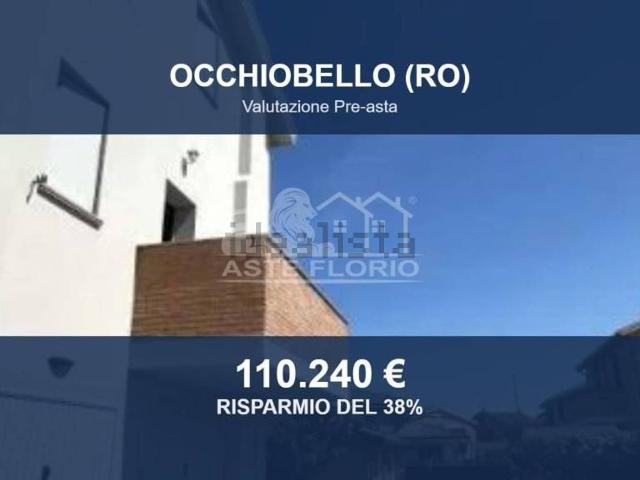 Case e ville in vendita di 122 m² in Via Michelangelo Buonarroti, 10