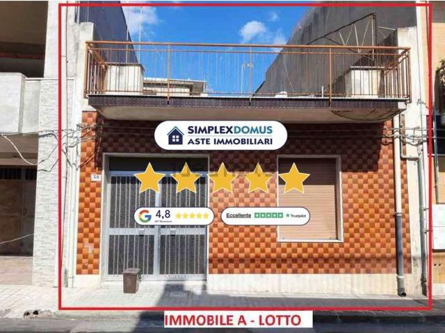 Case e ville in vendita di 124 m² in Via Giacomo Matteotti